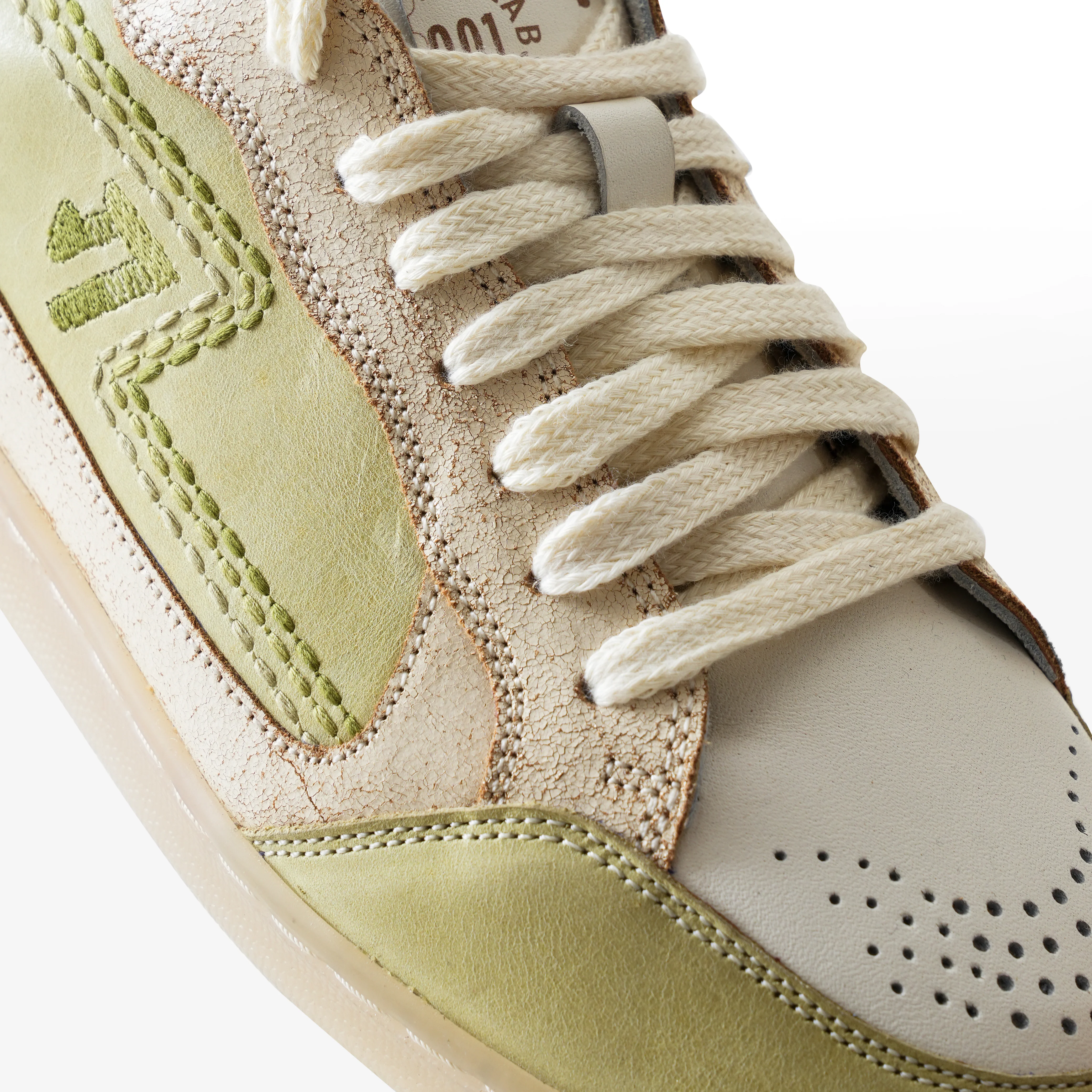 Gully Number 001 - Kulfi Pista for Women - Image 4