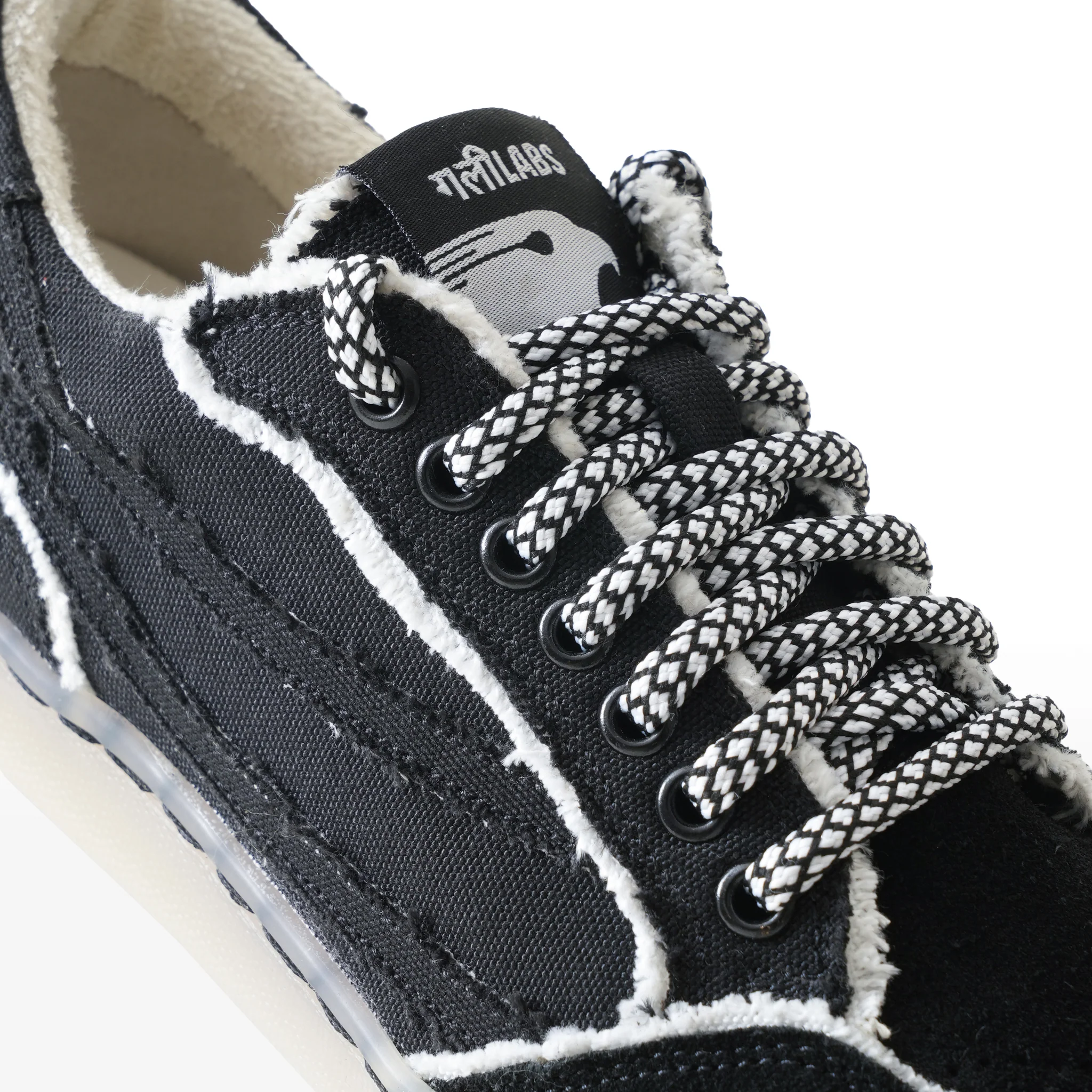 Gully Number 001 - Baaz Faris Black for Women - Image 6