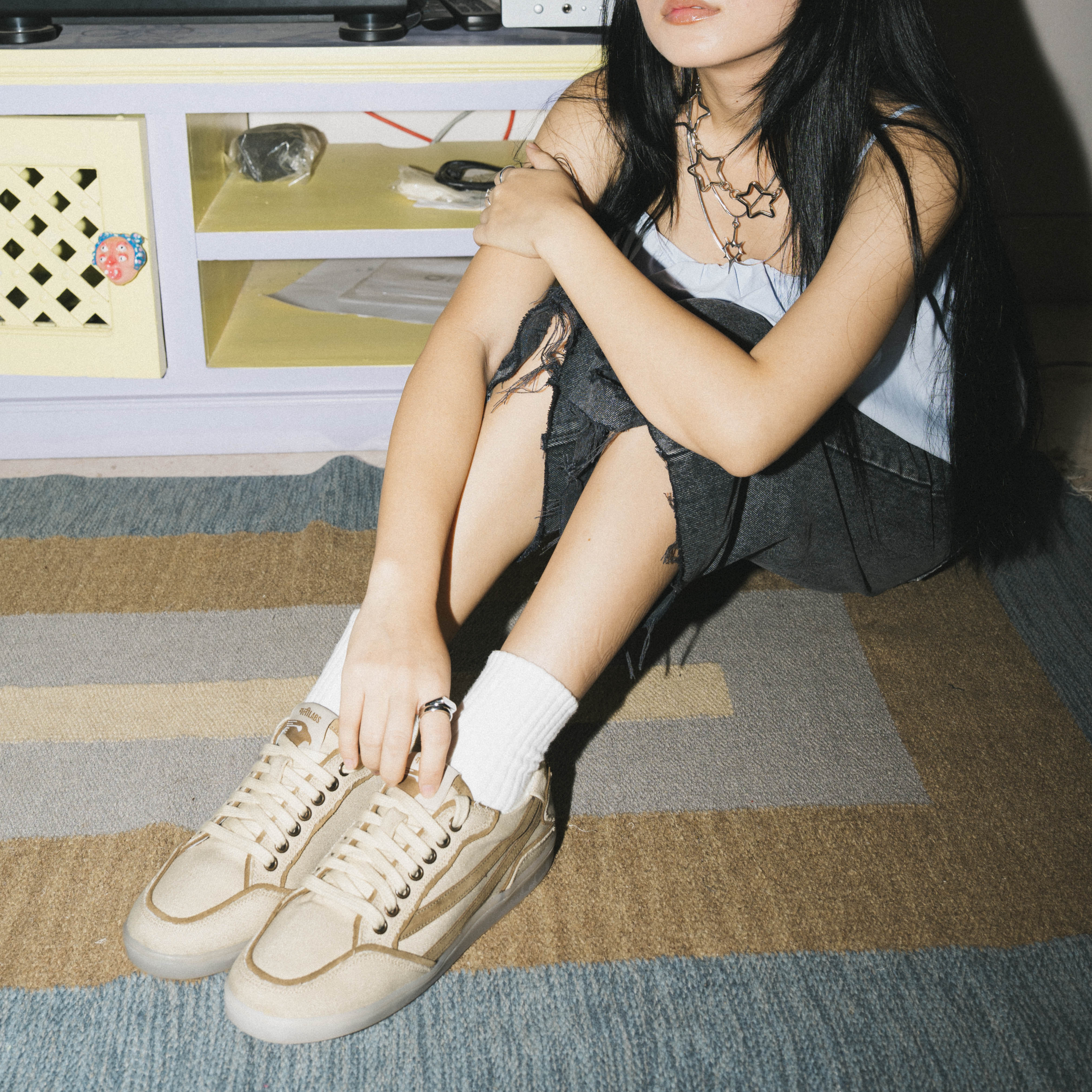 Gully Number 001 - Baaz Kora White for Women - Image 10