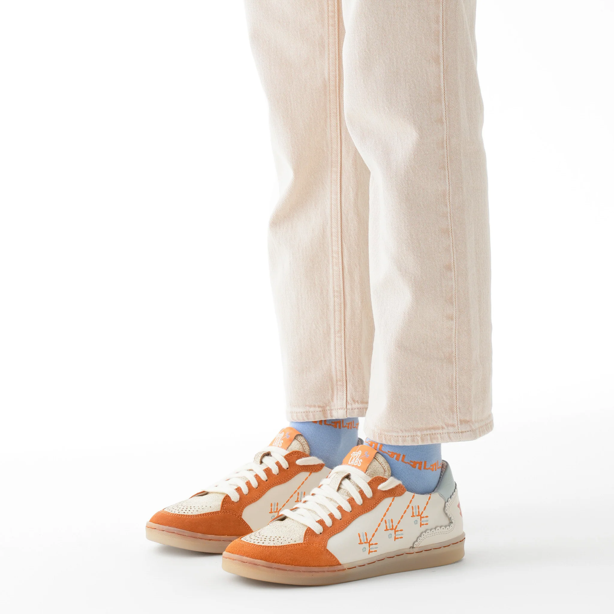 Gully Number 001 - Saaj Orange for Women - Image 3